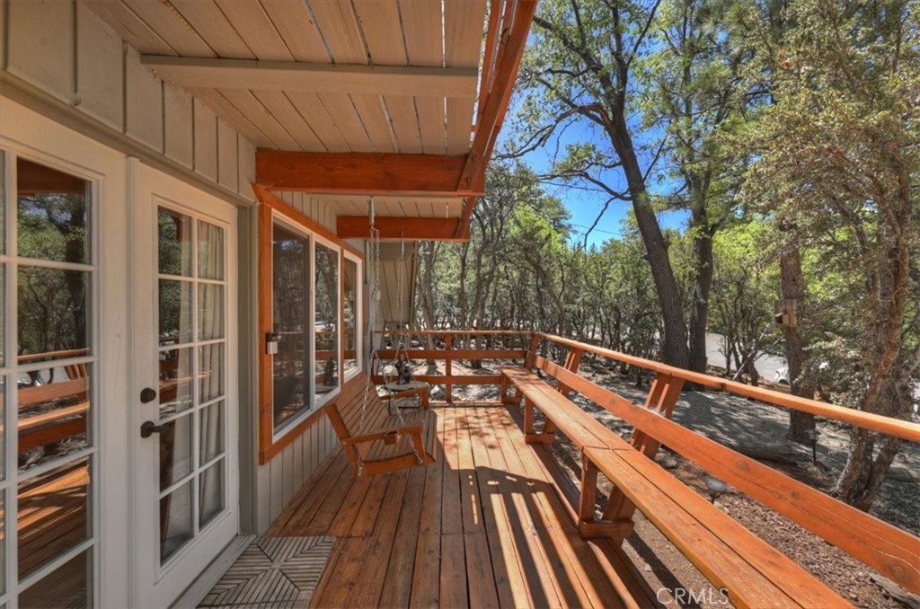 1710 Canyon Crest Property Photo 4