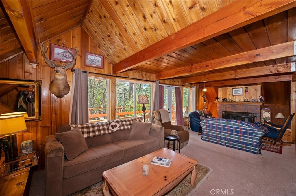 1710 Canyon Crest Property Photo 5