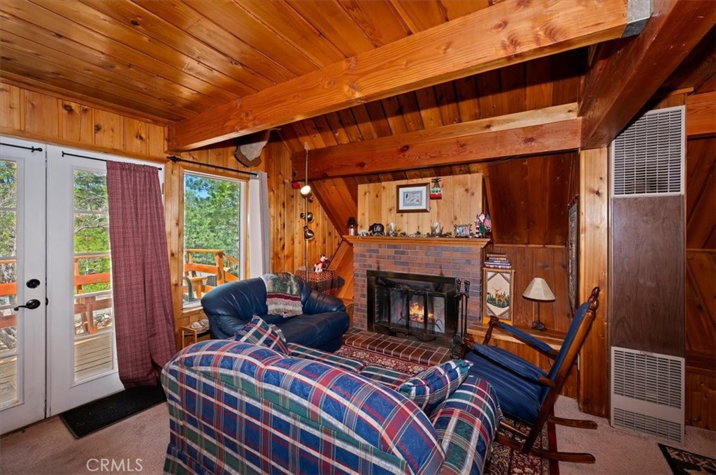 1710 Canyon Crest Property Photo 7