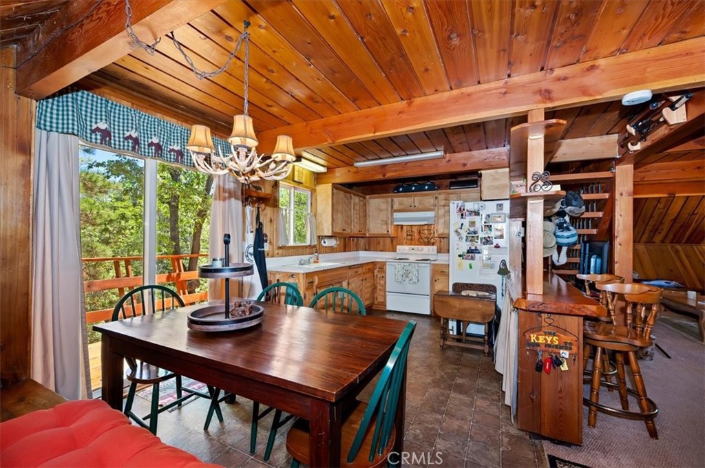 1710 Canyon Crest Property Photo 15