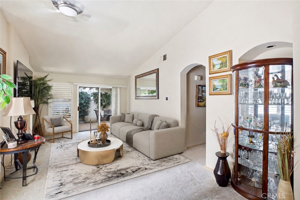 5638 Lopez Property Photo 4