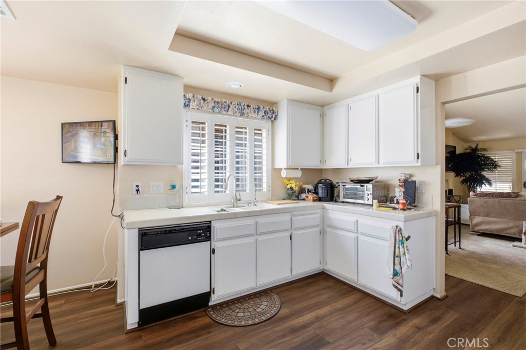 5638 Lopez Property Photo 9