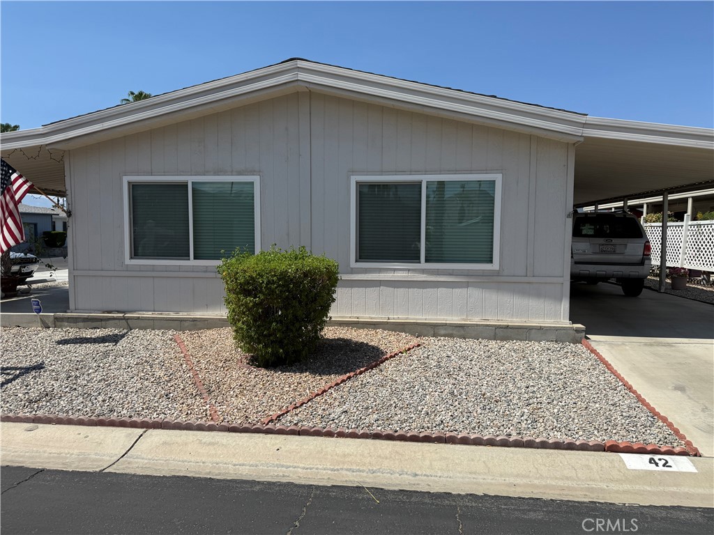 42 Coble Dr Property Photo 3
