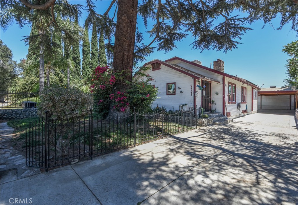 2525 Sepulveda Property Photo 2