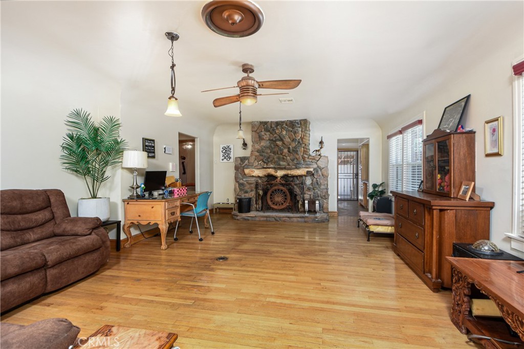 2525 Sepulveda Property Photo 4