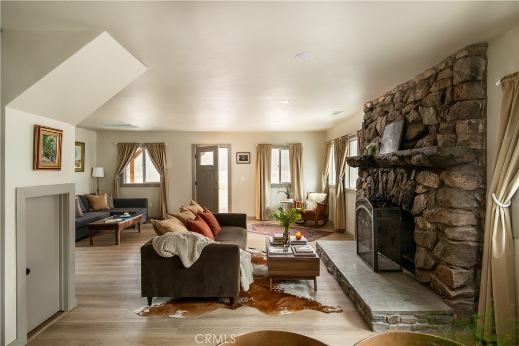 25807 State Highway 189 Property Photo 5