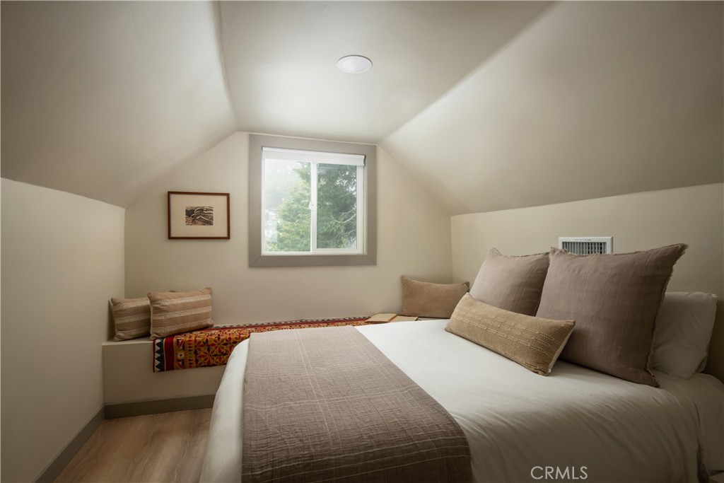 25807 State Highway 189 Property Photo 10