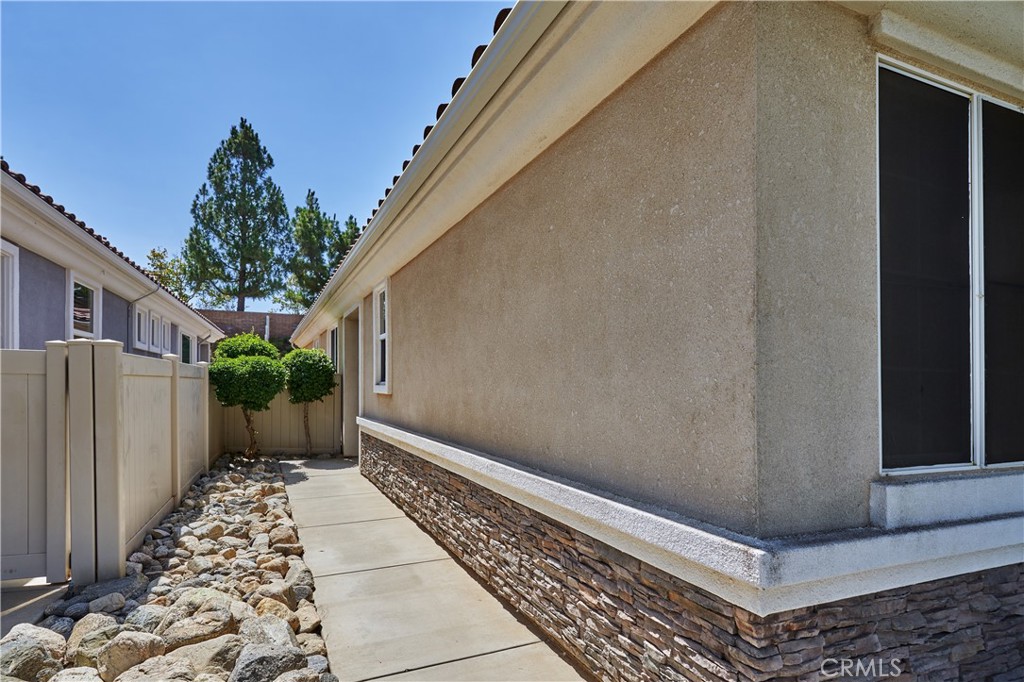 1764 Sarazen Property Photo 8