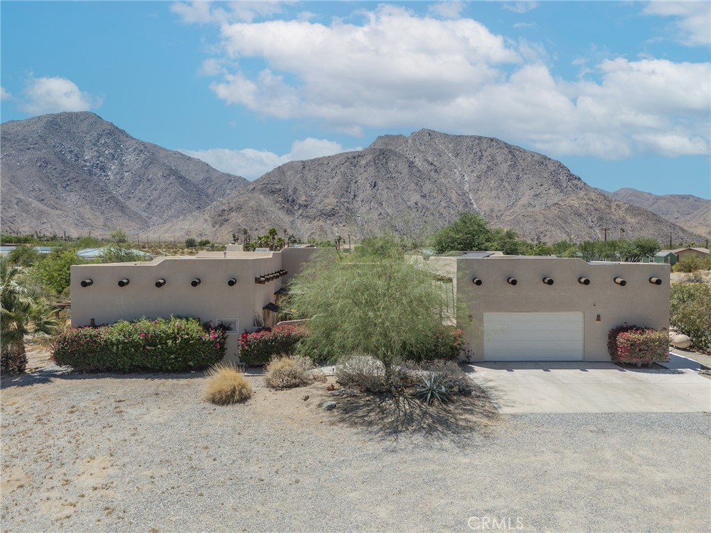 187 Verbena Property Photo 3