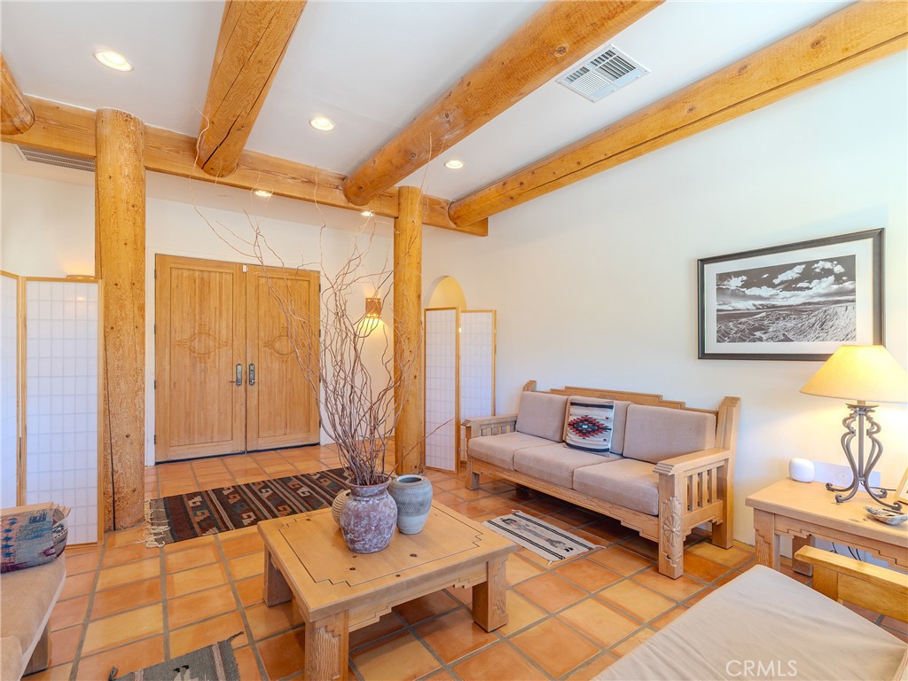 187 Verbena Property Photo 6
