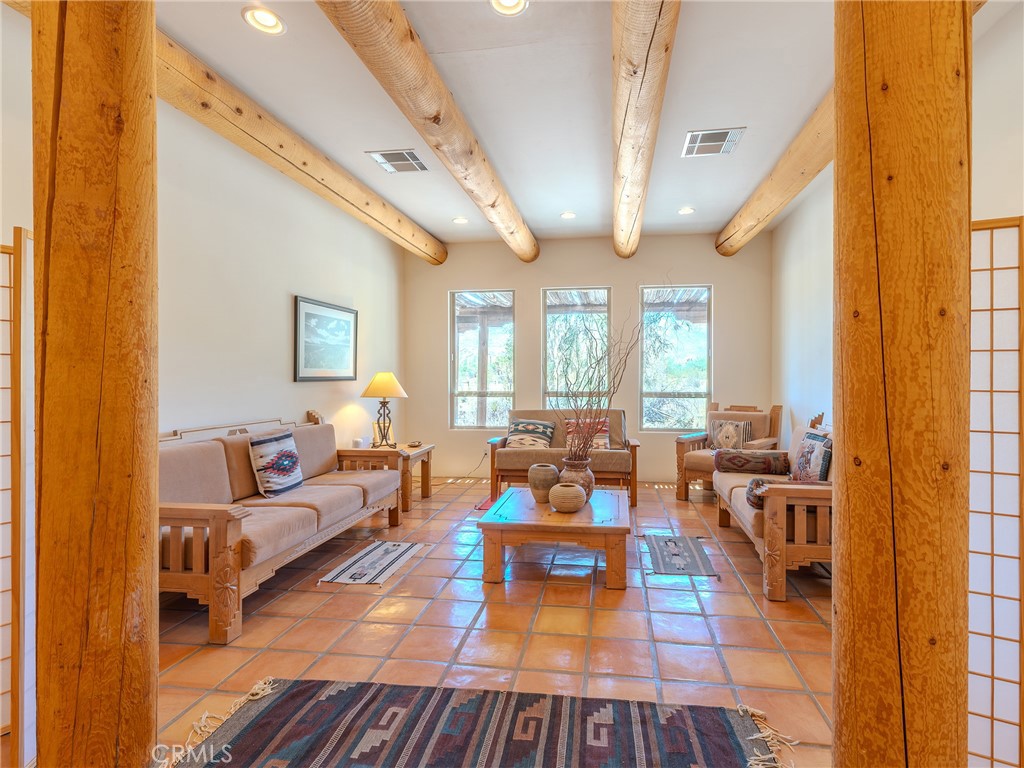 187 Verbena Property Photo 7