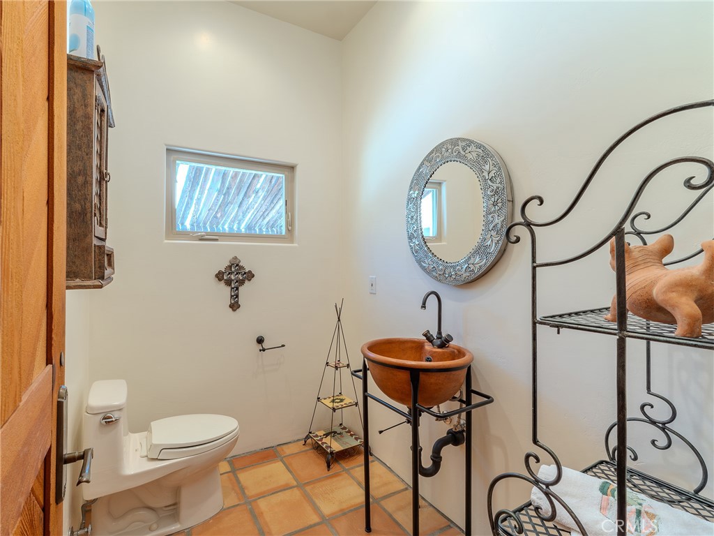 187 Verbena Property Photo 19