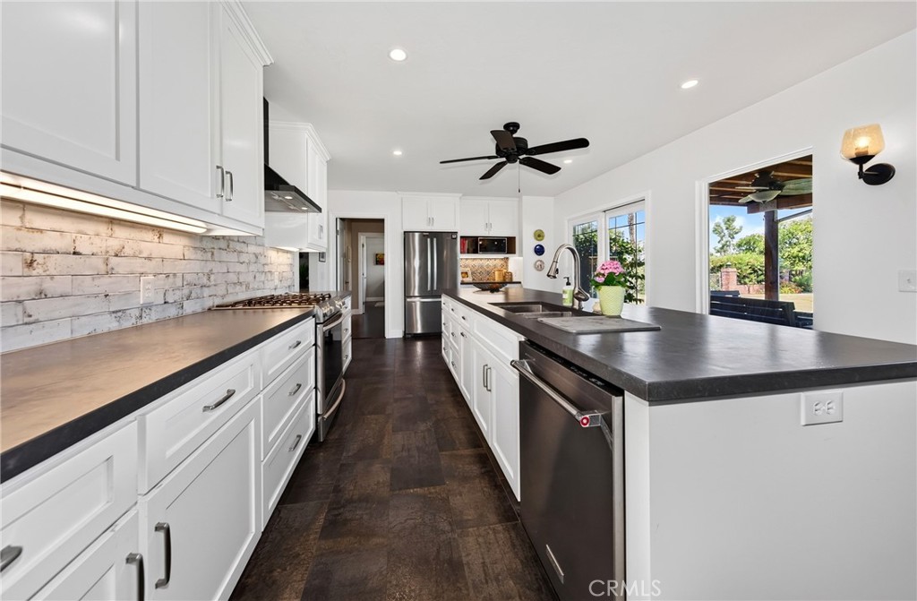 645 Los Altos Property Photo 11