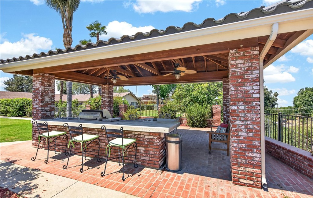 645 Los Altos Property Photo 32