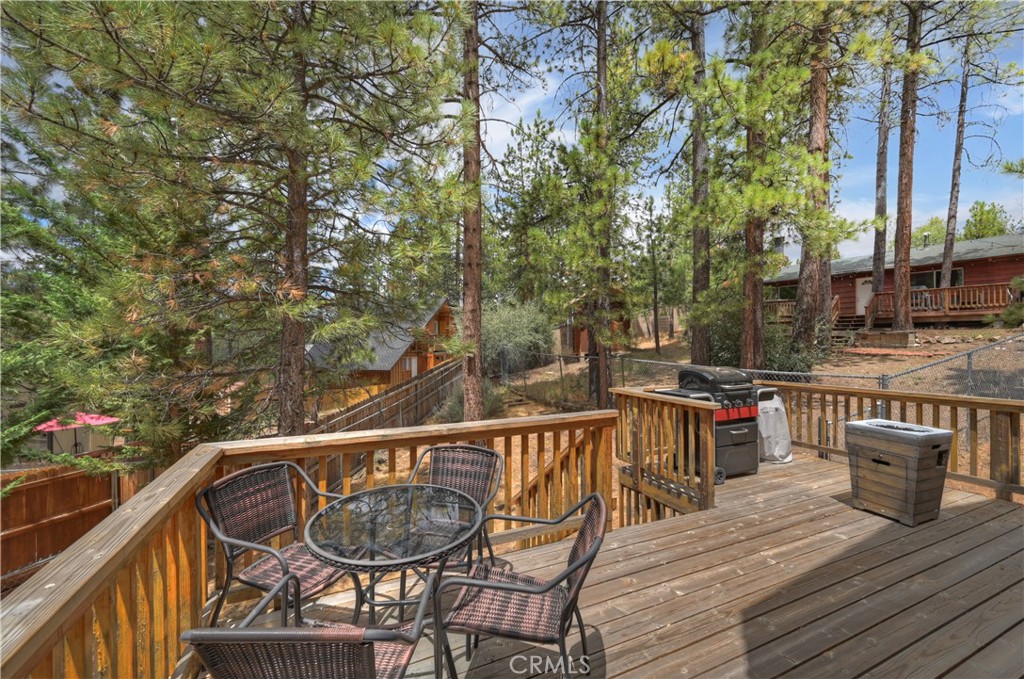 718 Silver Tip Property Photo 7