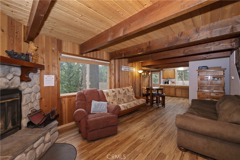 718 Silver Tip Property Photo 11