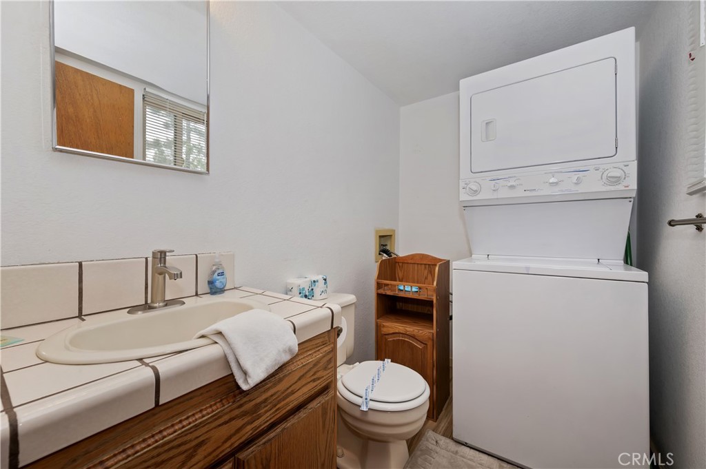 718 Silver Tip Property Photo 24