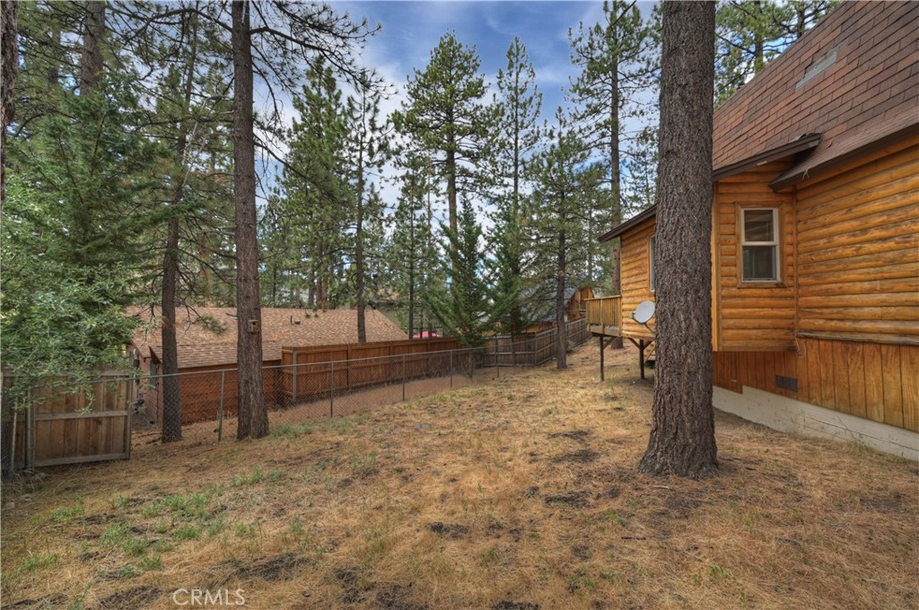 718 Silver Tip Property Photo 28