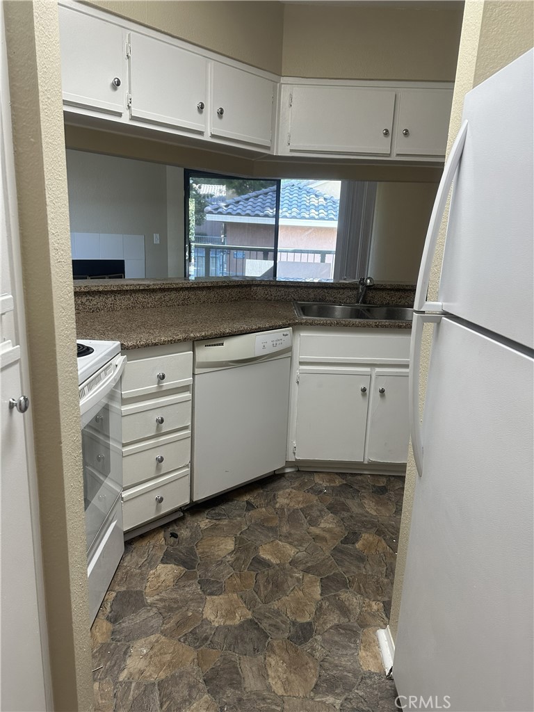 10655 Lemon 1204 Property Photo 10