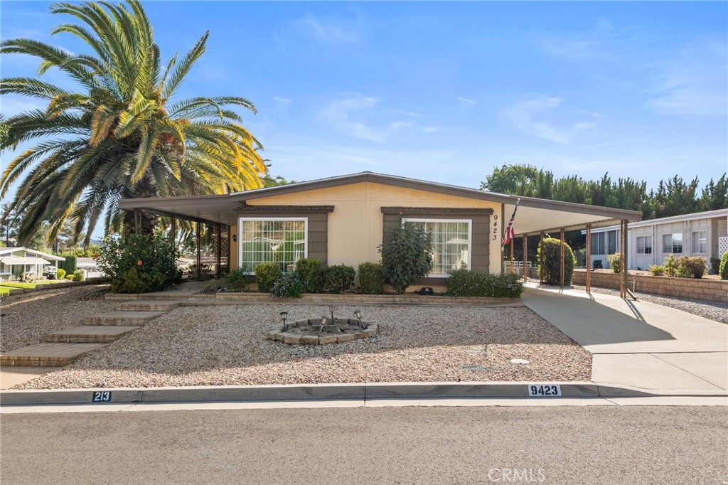 9423 Corbie Court Property Photo 4