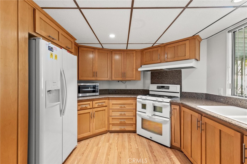 9423 Corbie Court Property Photo 17