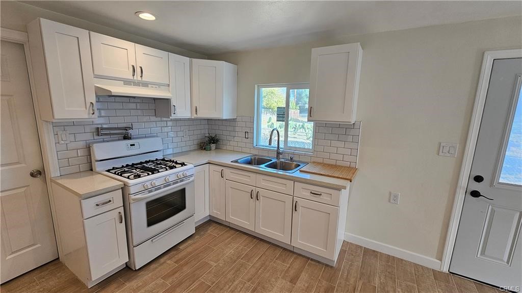 265 1/2 E M Street Property Photo 2