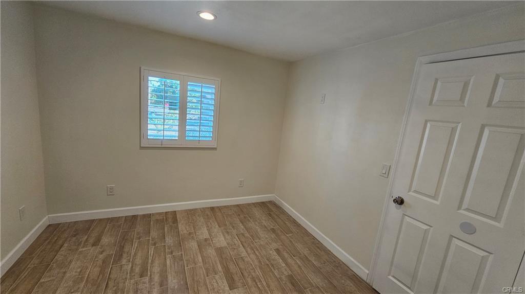 265 1/2 E M Street Property Photo 6