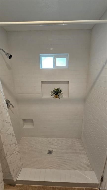 265 1/2 E M Street Property Photo 8