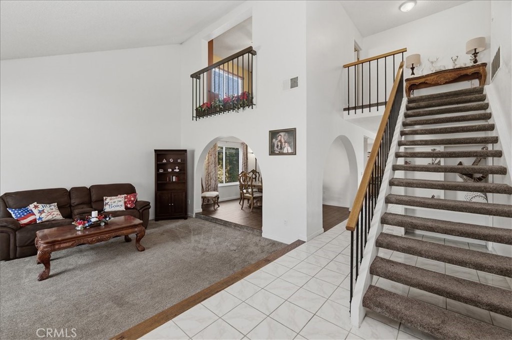 6801 Rycroft Drive Property Photo 7