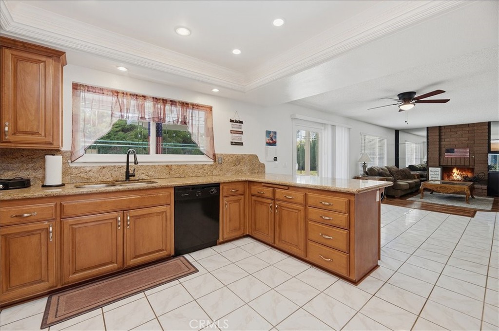 6801 Rycroft Drive Property Photo 17