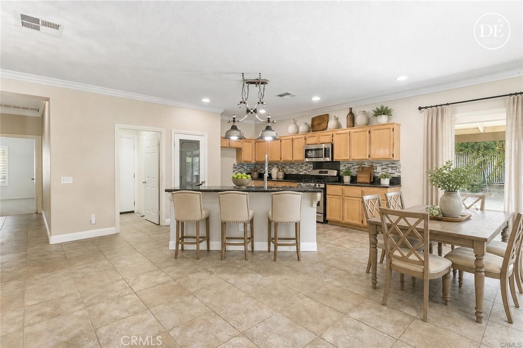 1469 Adam Property Photo 11