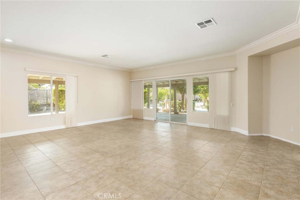 1469 Adam Property Photo 12