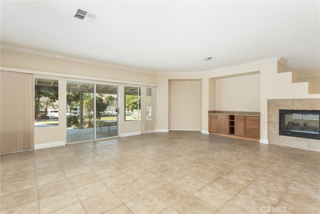 1469 Adam Property Photo 13