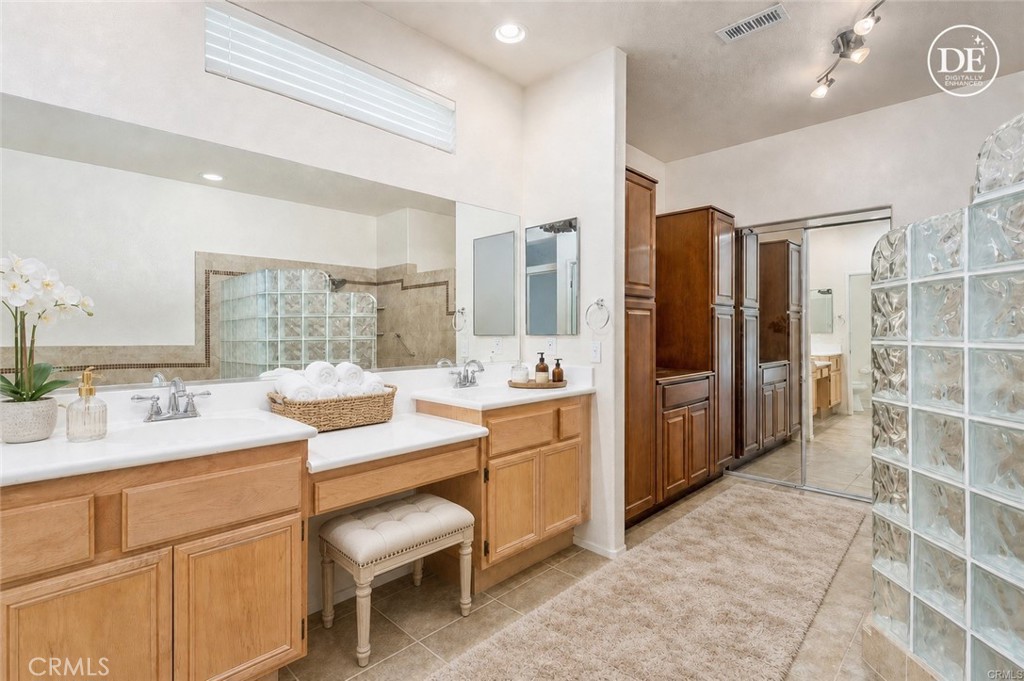 1469 Adam Property Photo 14