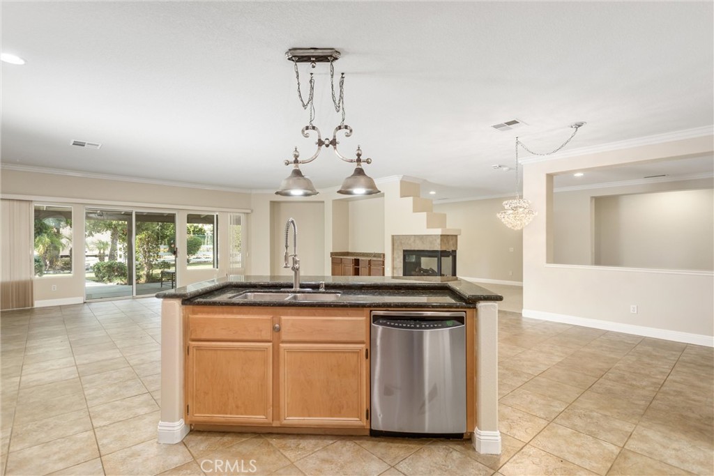 1469 Adam Property Photo 18