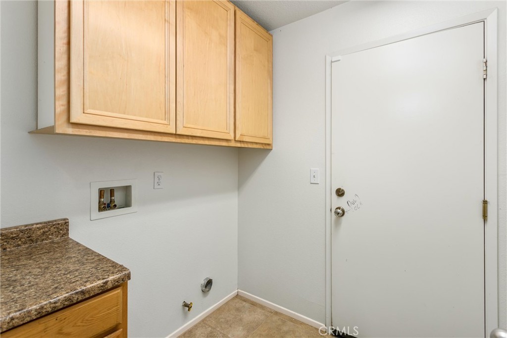 1469 Adam Property Photo 20