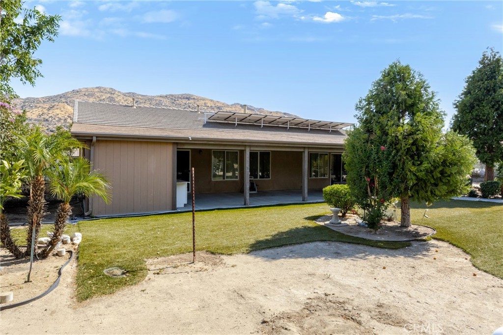 1469 Adam Property Photo 40