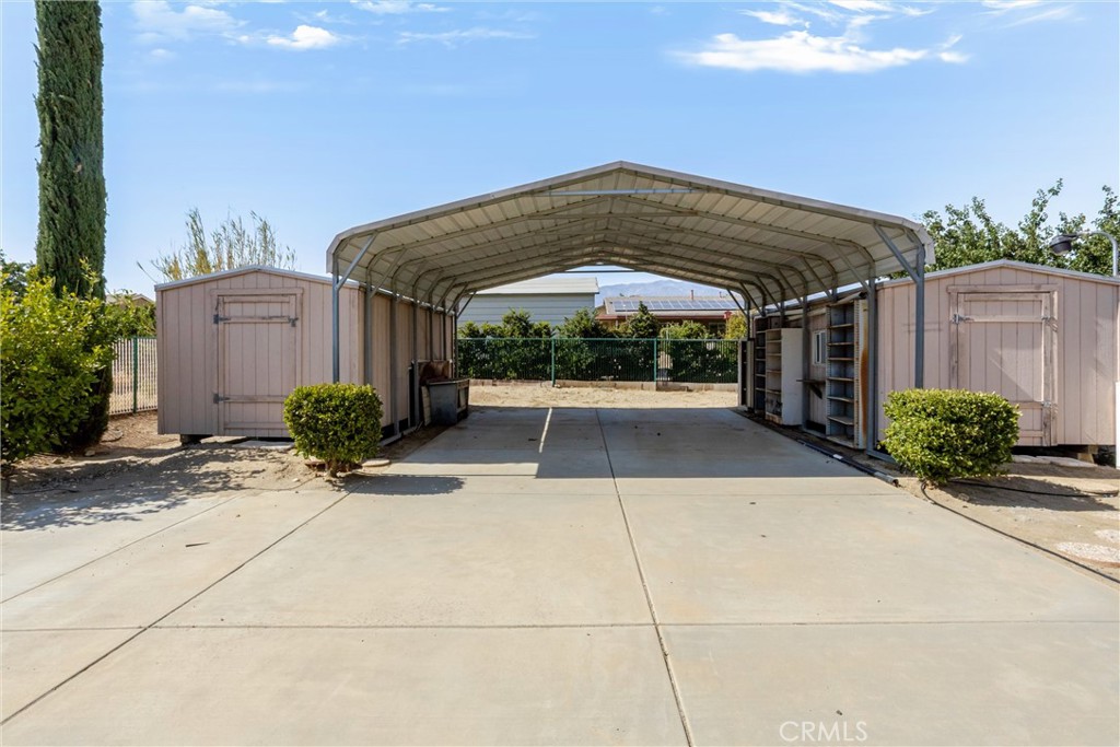 1469 Adam Property Photo 43