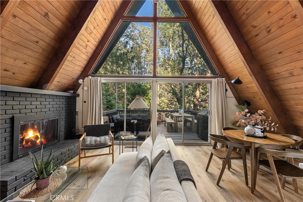1191 Scenic Way Property Photo 1
