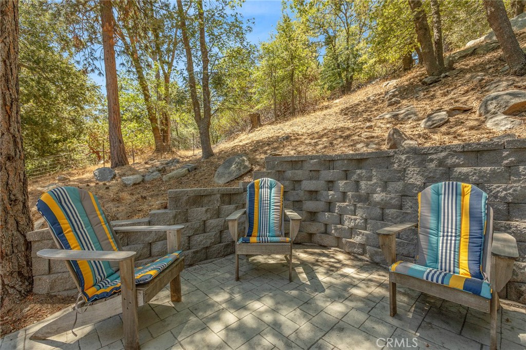 24071 Fern Glen Property Photo 15