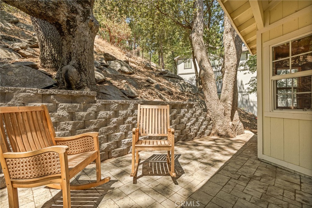 24071 Fern Glen Property Photo 17