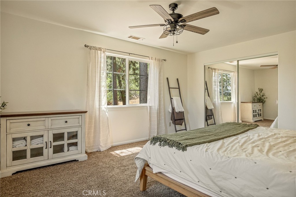 24071 Fern Glen Property Photo 23