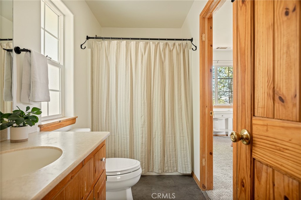24071 Fern Glen Property Photo 25