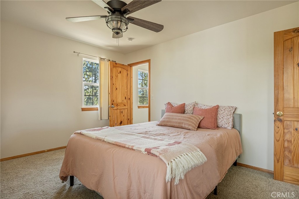 24071 Fern Glen Property Photo 26