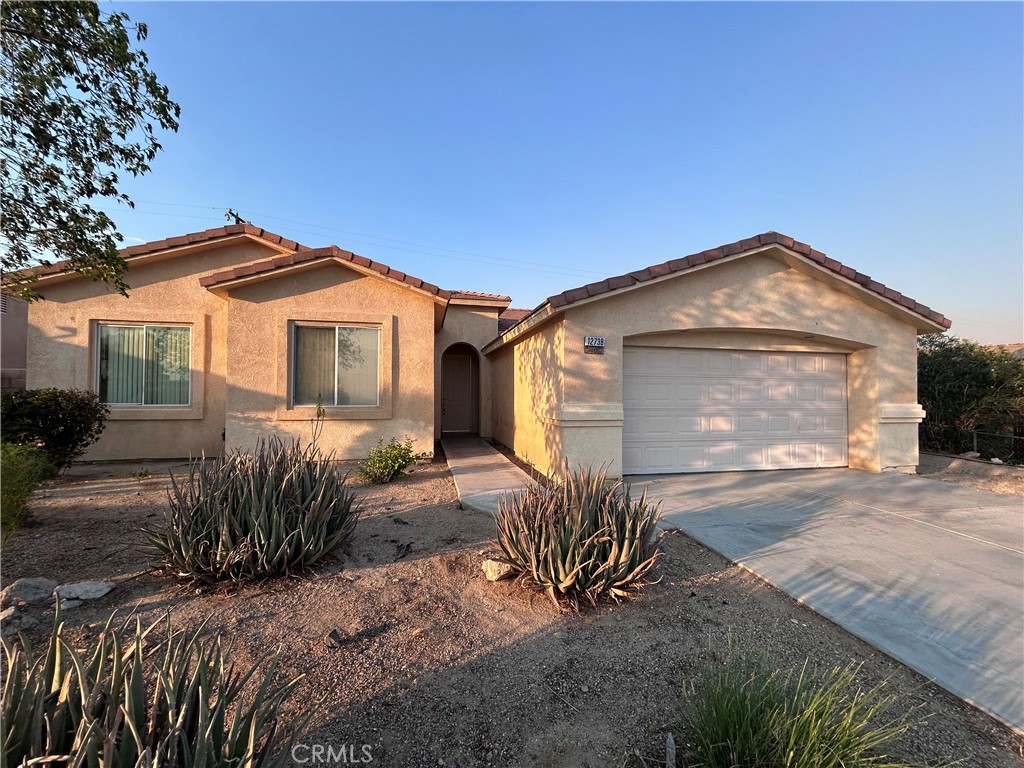12738 Calle Amapola Property Photo 2