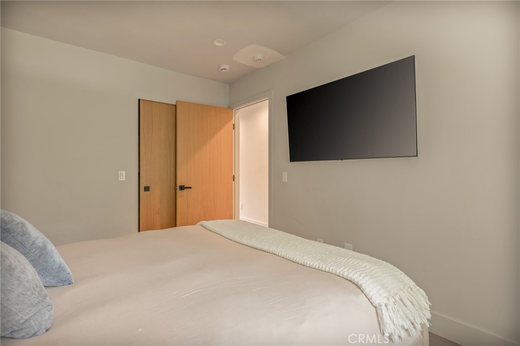 180 Ca-173 41 Property Photo 27