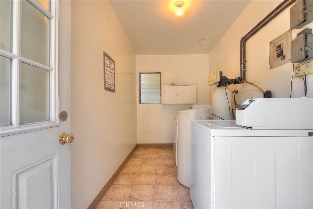 12413 Breezewood Drive Property Photo 18