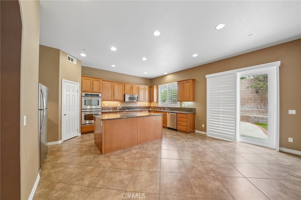 15590 Syracuse Lane Property Photo 10