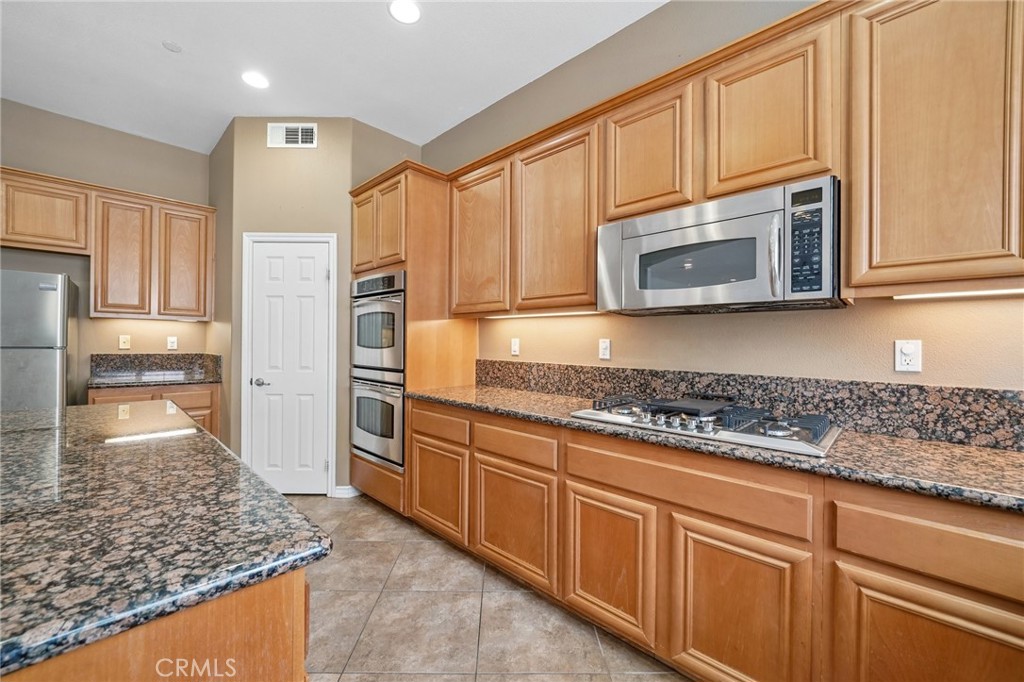 15590 Syracuse Lane Property Photo 12