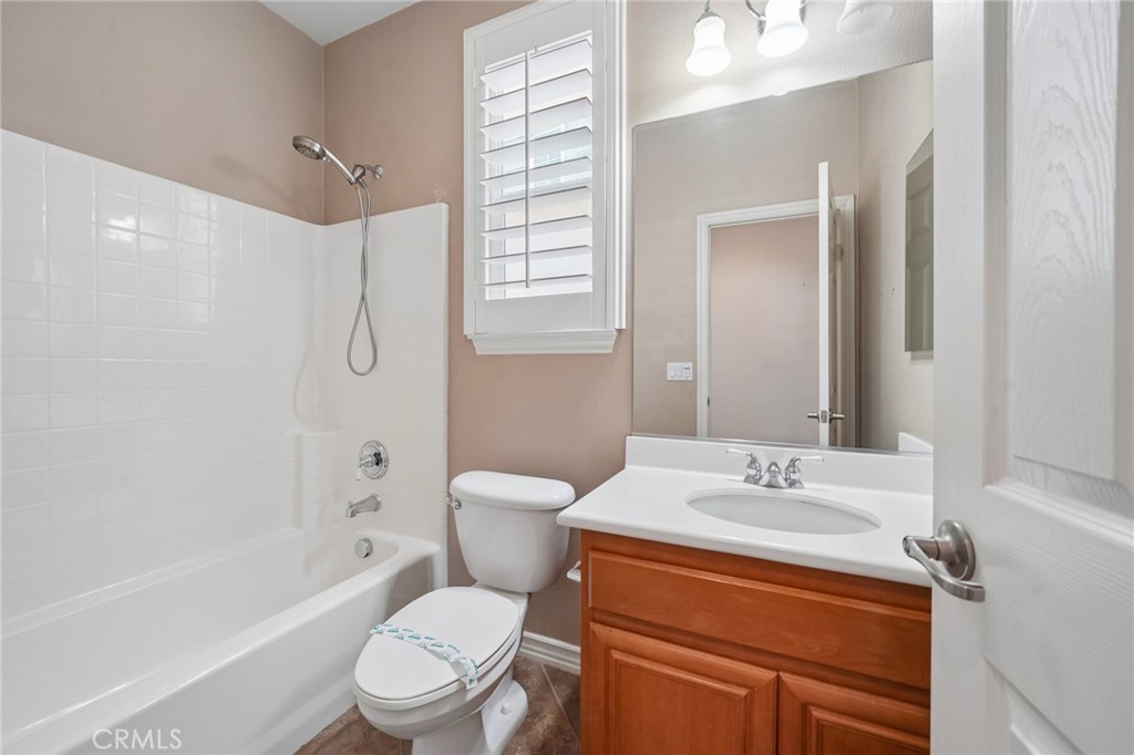15590 Syracuse Lane Property Photo 15